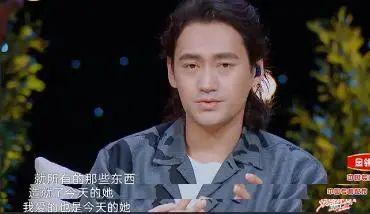 心声被偷听吃瓜娱乐圈,娱乐圈的瓜田盛宴  第3张