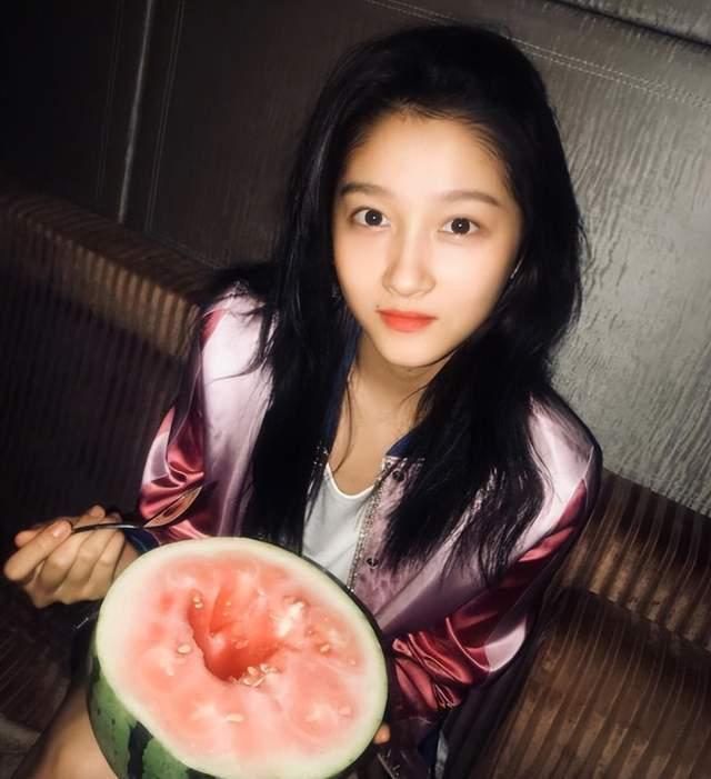 朋友娱乐圈吃瓜,揭秘好友们的幕后故事  第2张